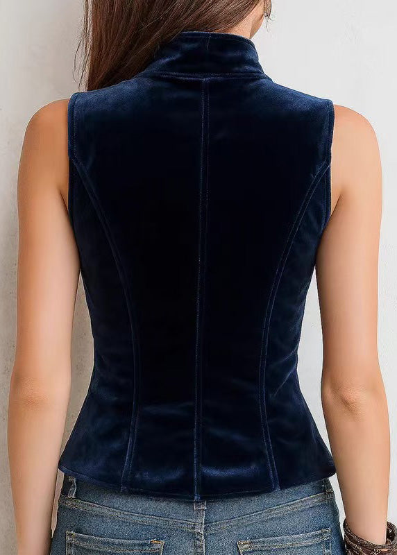 Well Tailored Garment with a Graceful Silhouette