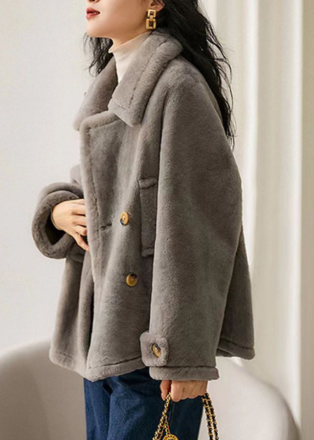 Classic Vintage & Enduringly Stylish Coat
