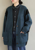 Classic Vintage Sweater with a Flattering Fit