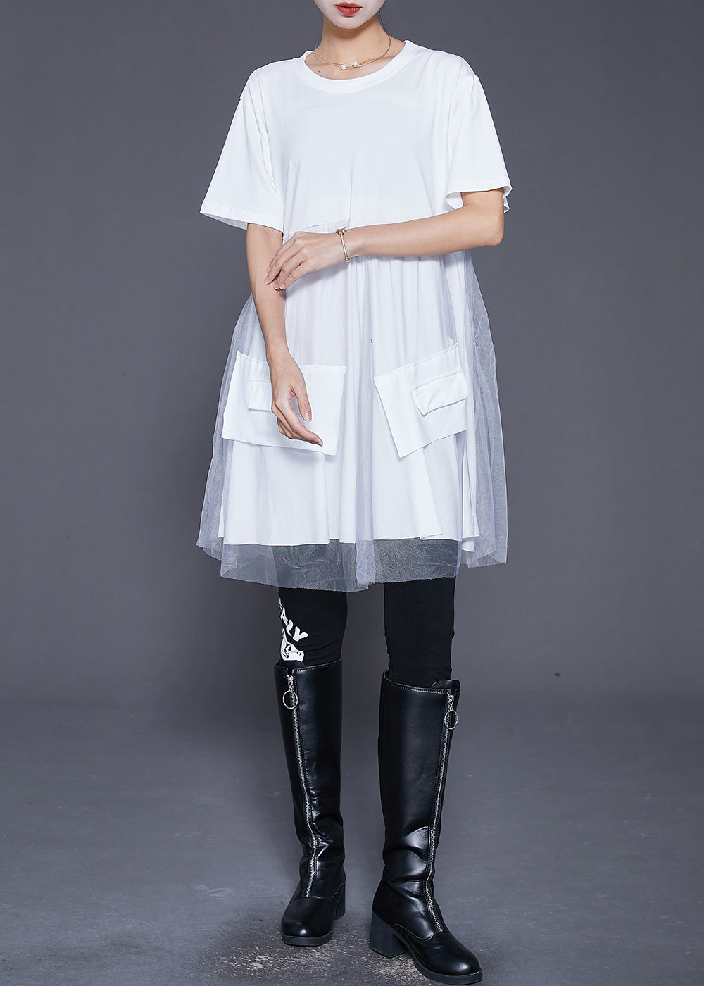 Classic Vintage Dress with a Flattering Fit