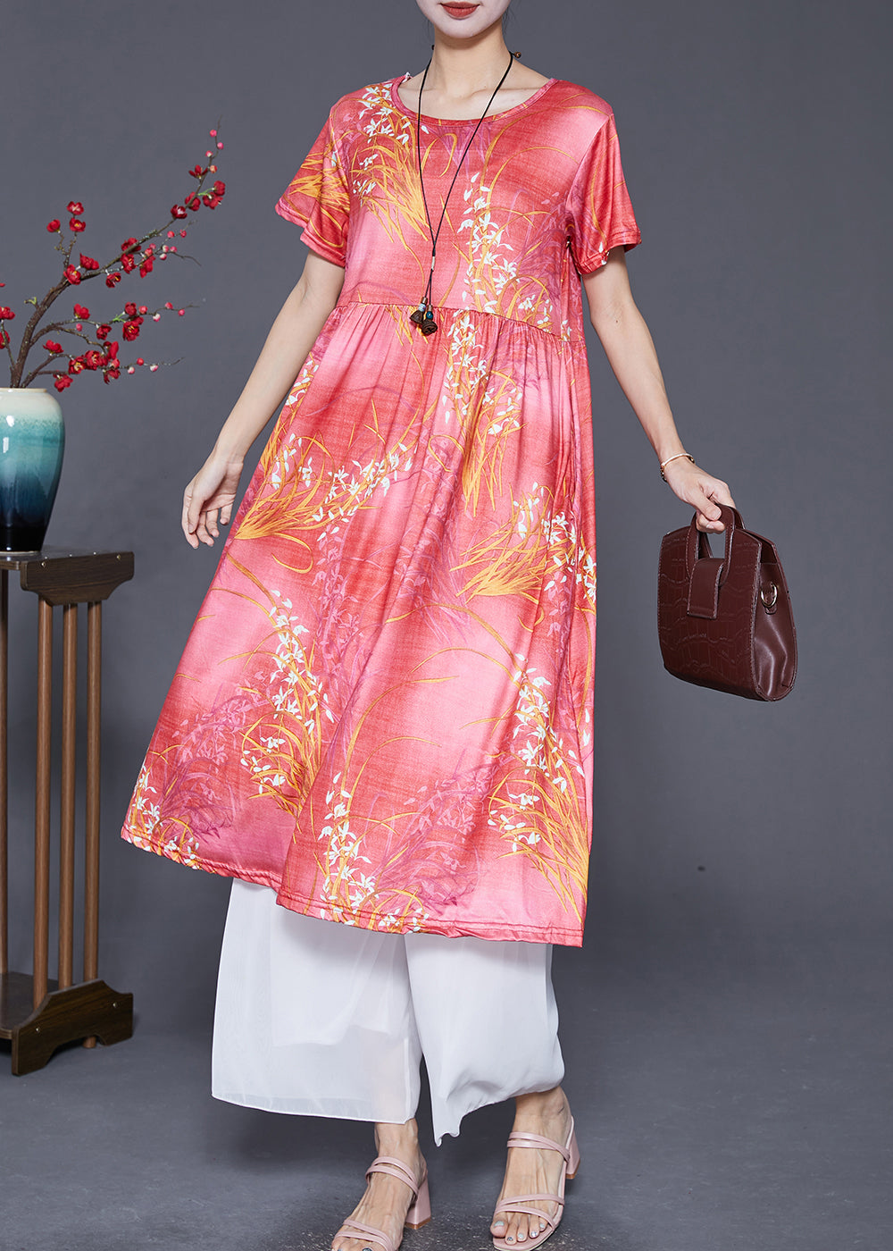 Classic Vintage & Enduringly Stylish Dress