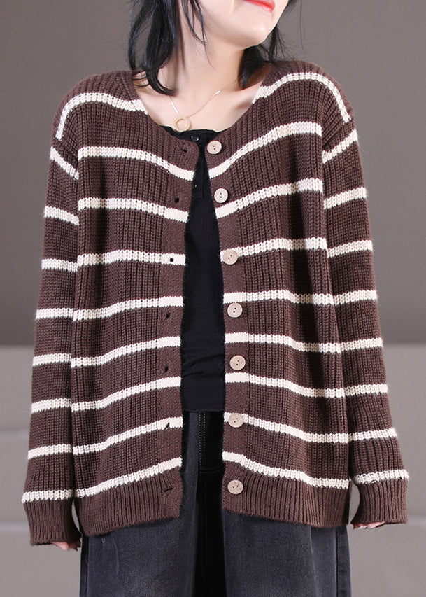 Classic Vintage Sweater with a Flattering Fit