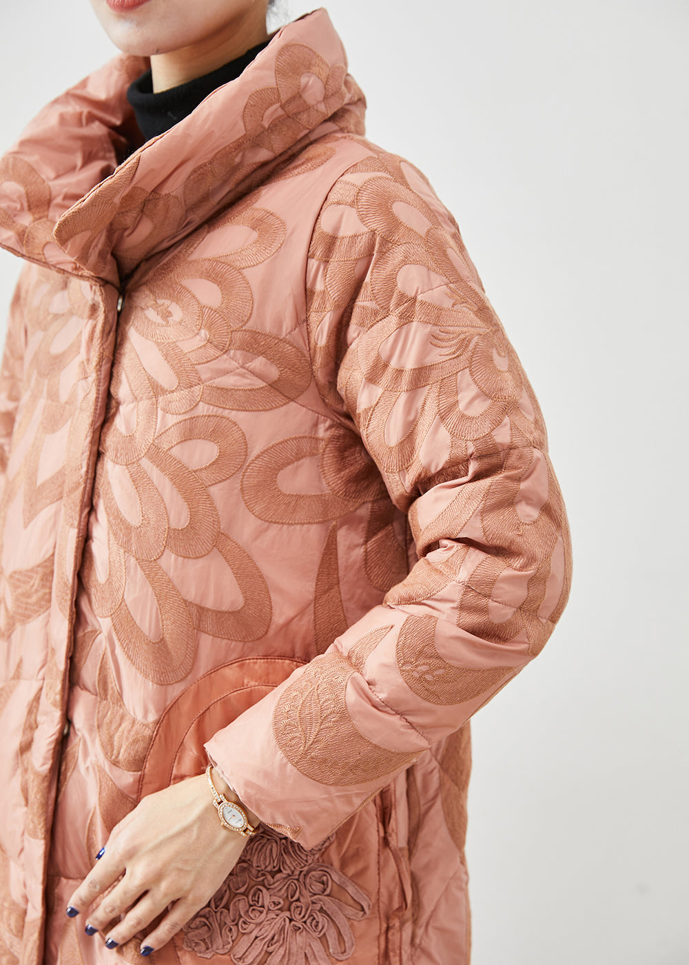 Beautifully Finished Coat in a Timeless Design