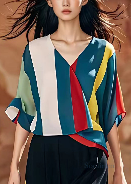 Well Tailored Blouse with a Graceful Silhouette