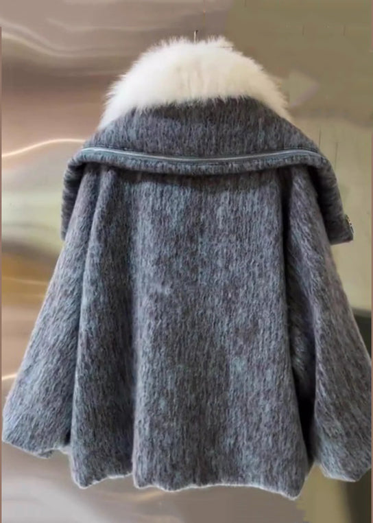 Classic Vintage & Enduringly Stylish Coat