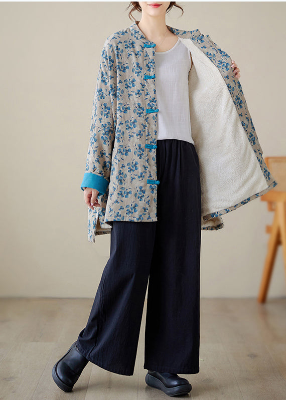 Gracefully Styled Coat for Any Occasion