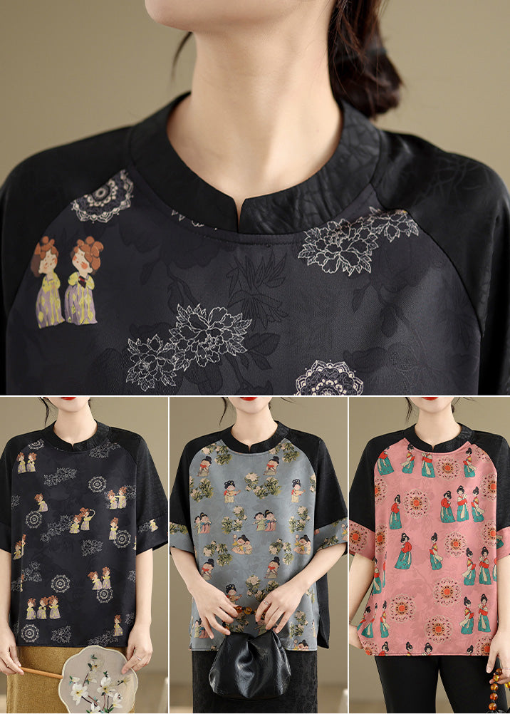 Effortlessly Elegant Top with a Timeless Design