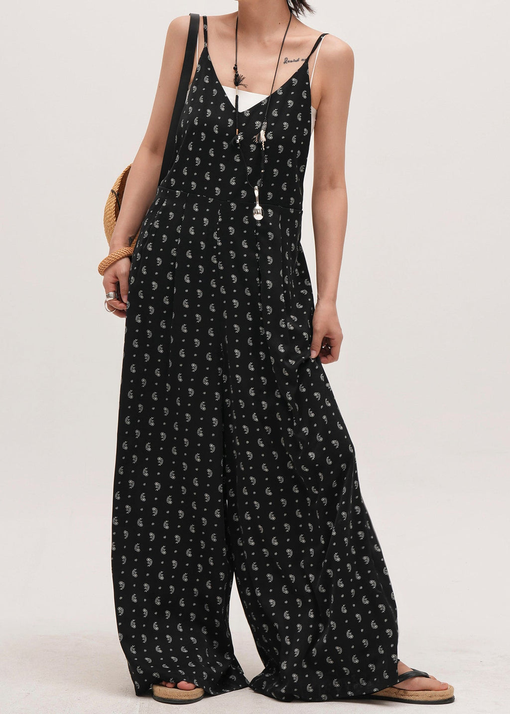 Sophisticated Garment with a Clean Classic Look