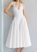 Well Tailored Dress with a Graceful Silhouette