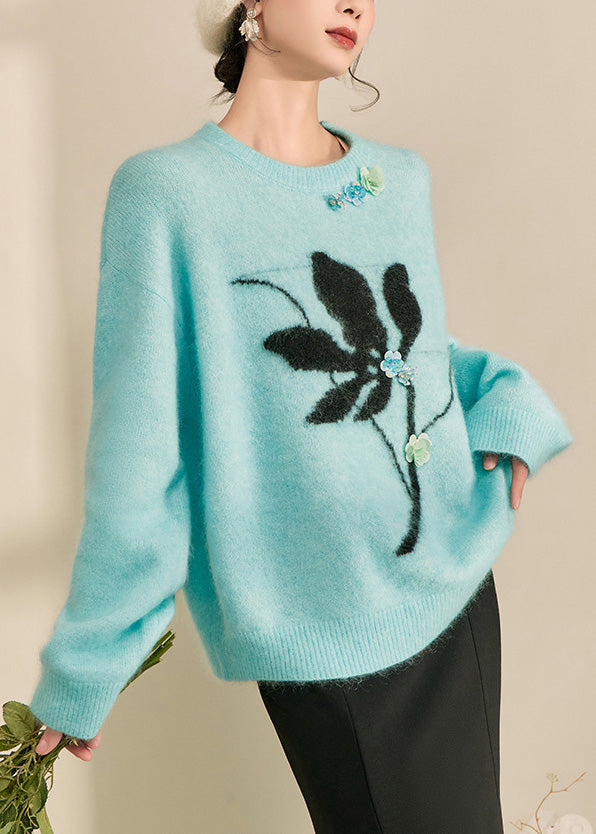 Beautifully Finished Sweater in a Timeless Design