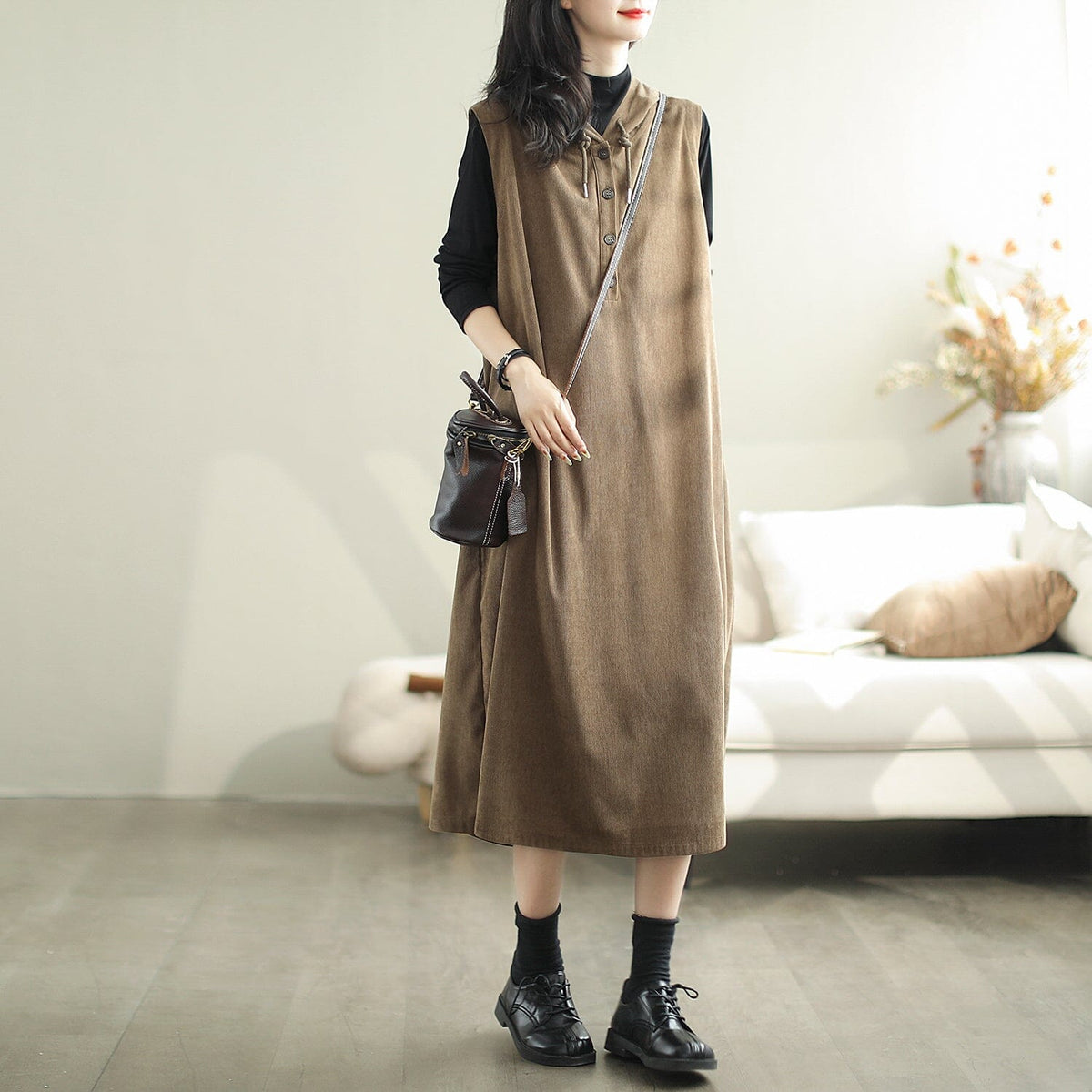 Effortlessly Elegant Dress with a Timeless Design