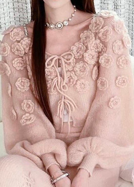 Classic Vintage Sweater with a Flattering Fit