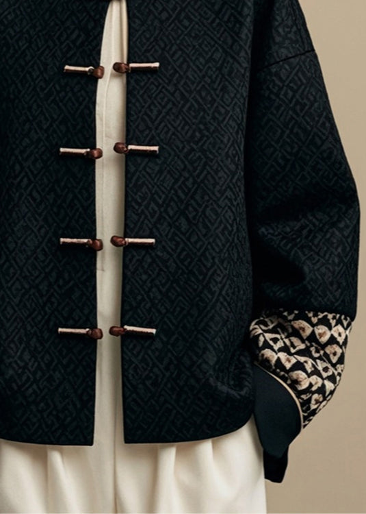 Beautifully Finished Coat in a Timeless Design