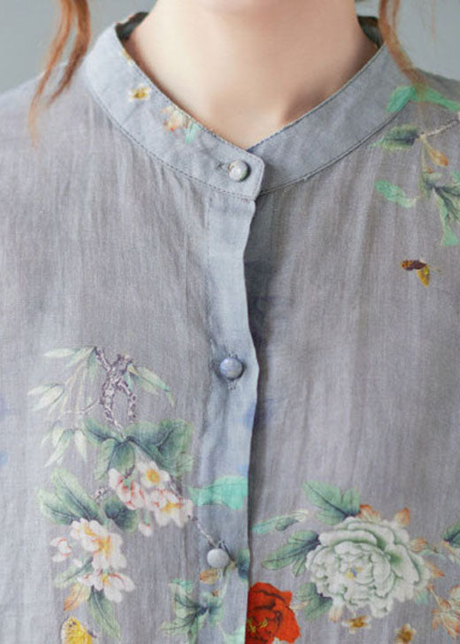 Effortlessly Elegant Top with a Timeless Design