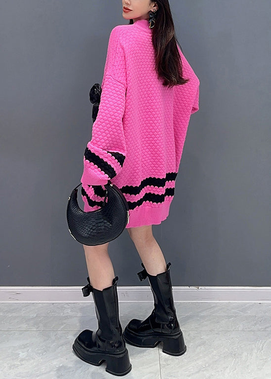 Well Tailored Sweater with a Graceful Silhouette