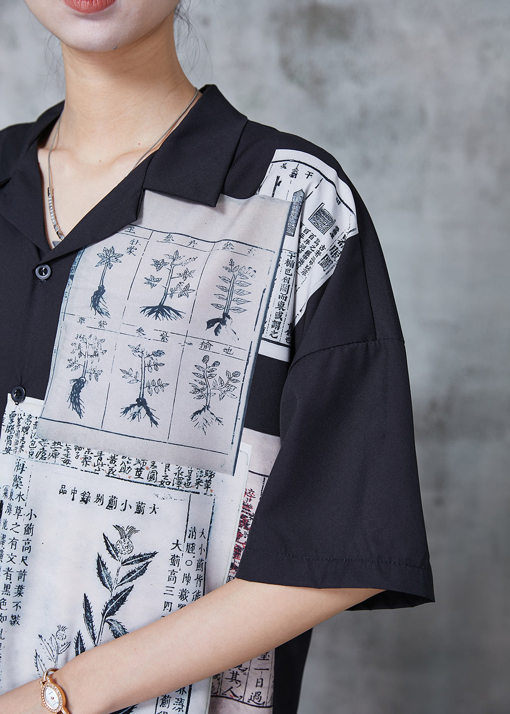 Beautifully Finished Blouse in a Timeless Design
