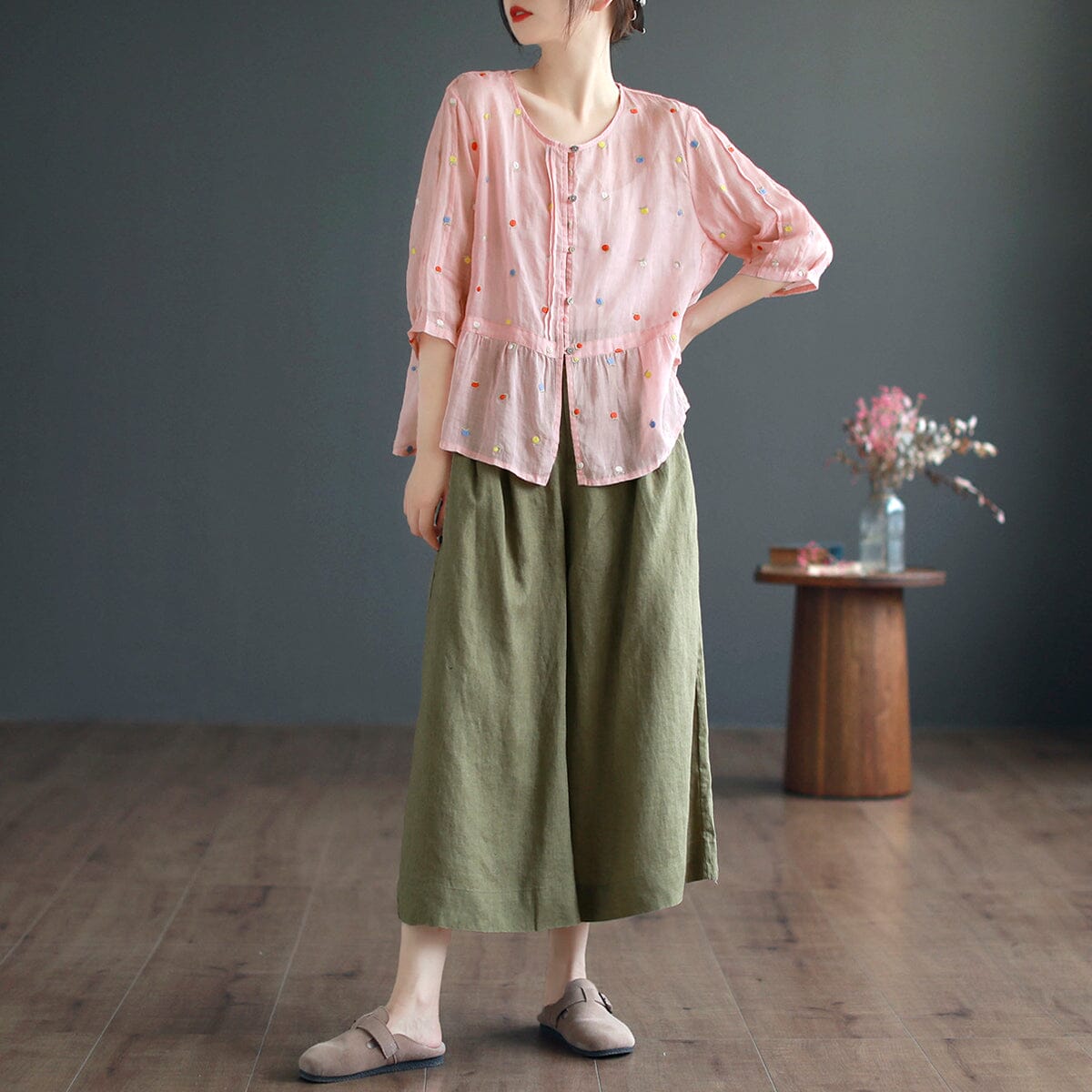 Effortlessly Elegant Blouse with a Timeless Design