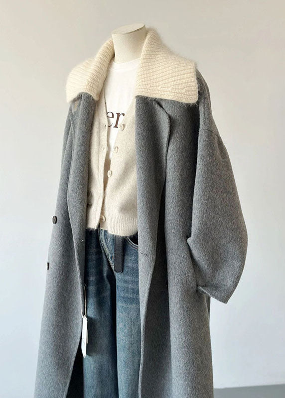 Sophisticated Coat with a Clean Classic Look