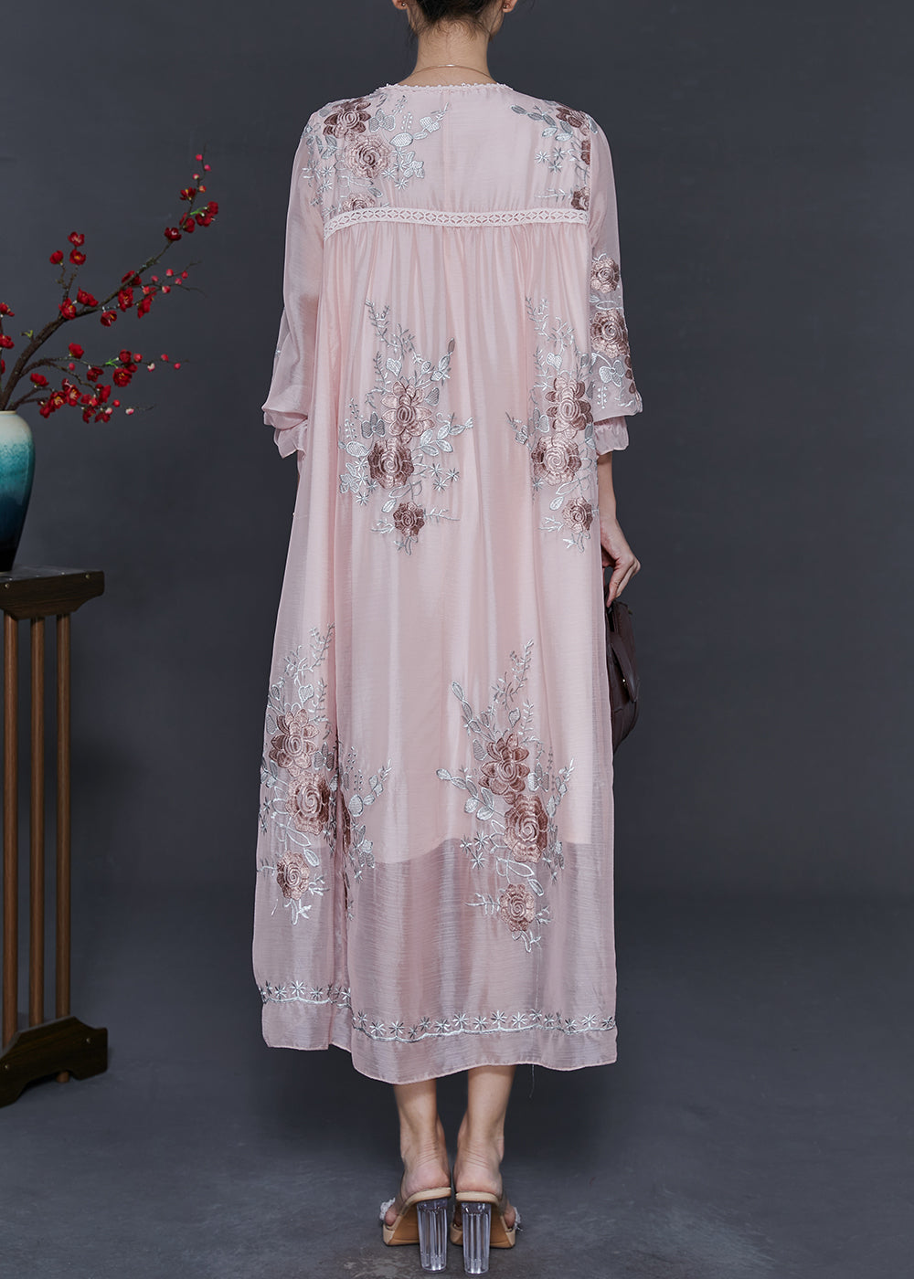 Classic Vintage Dress with a Flattering Fit