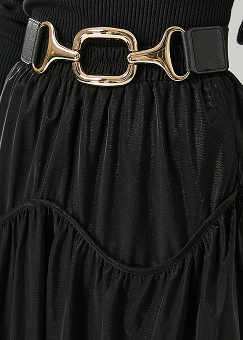 Sophisticated Garment with a Clean Classic Look