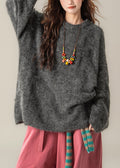 Effortlessly Elegant Sweater with a Timeless Design