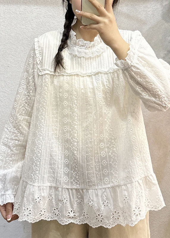 Well Tailored Top with a Graceful Silhouette