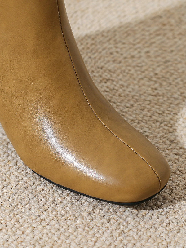 Graceful Orthopedic Boots for Modern Look