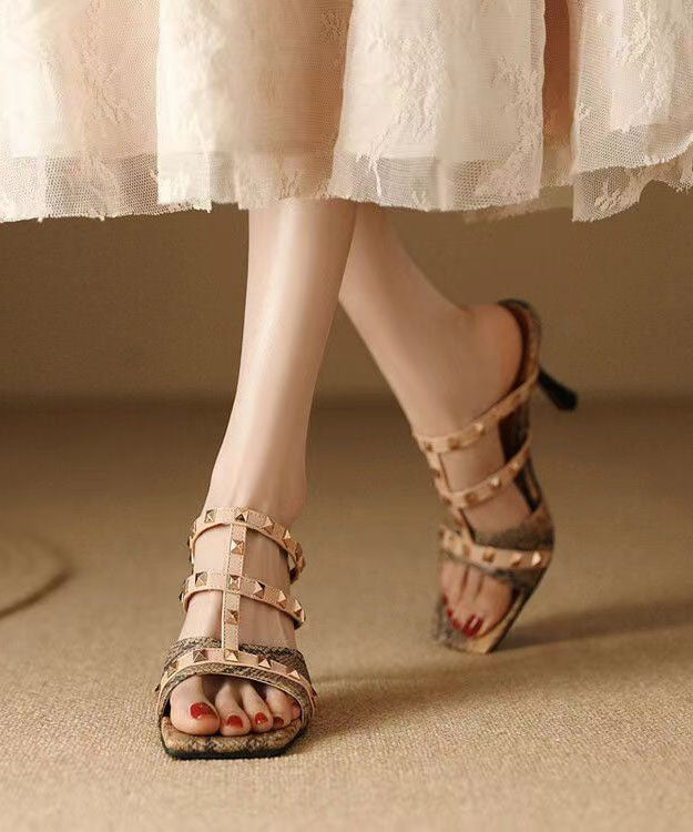 Graceful Orthopedic Sandals for Modern Look