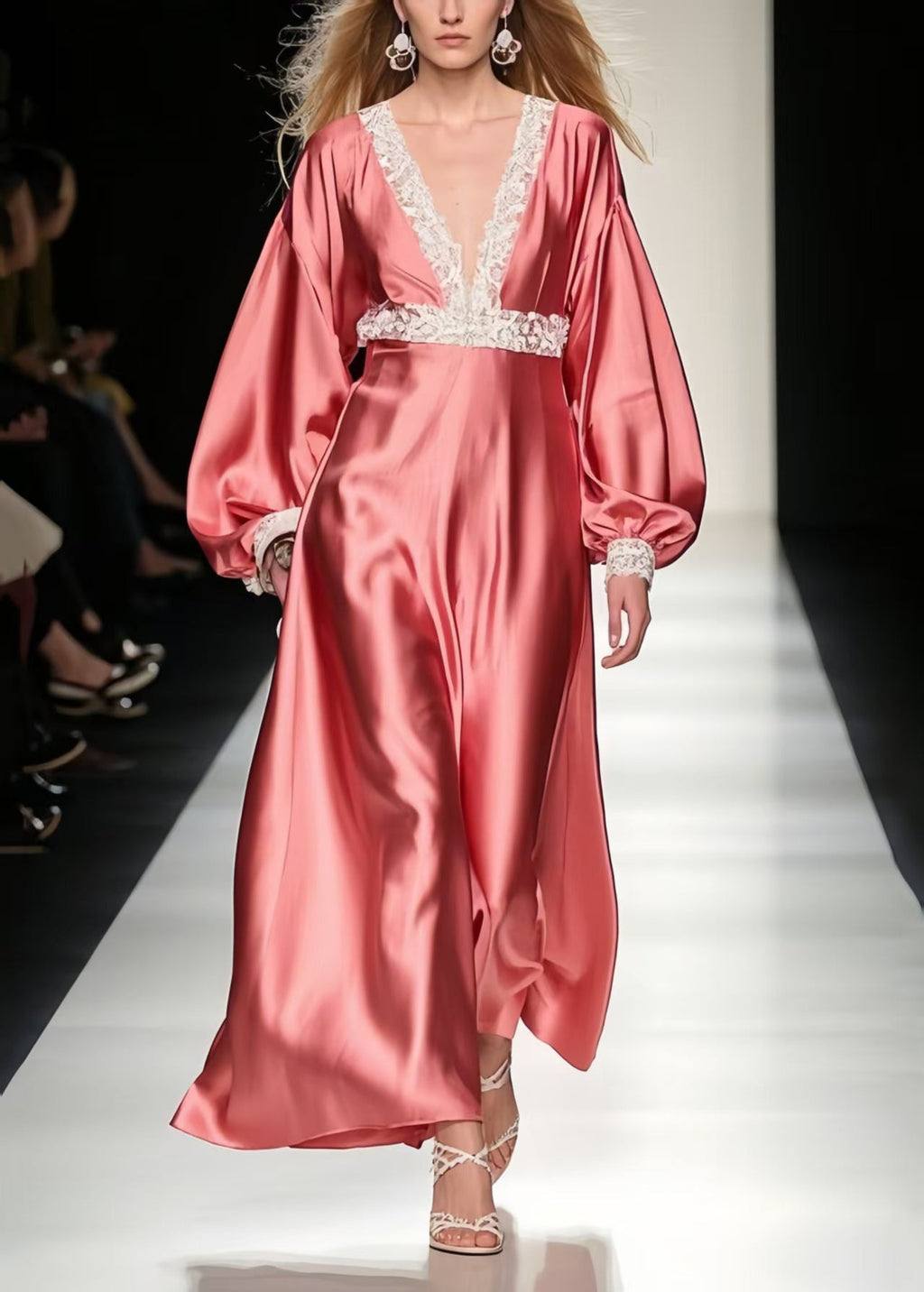 Beautifully Finished Dress in a Timeless Design
