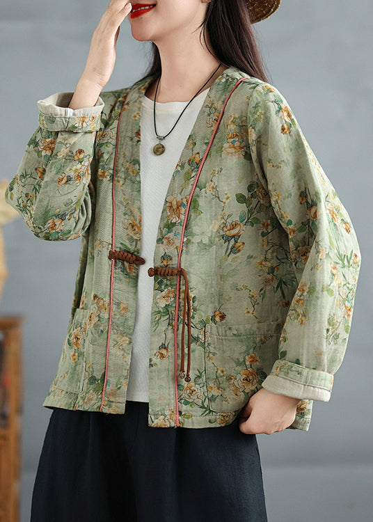 Beautifully Finished Coat in a Timeless Design