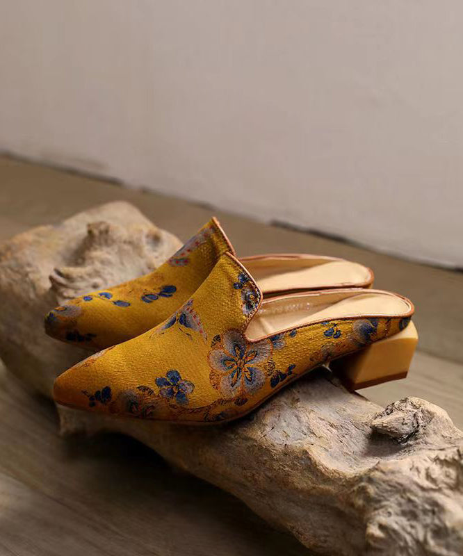 Chic Orthopedic Sandals with Unique Design
