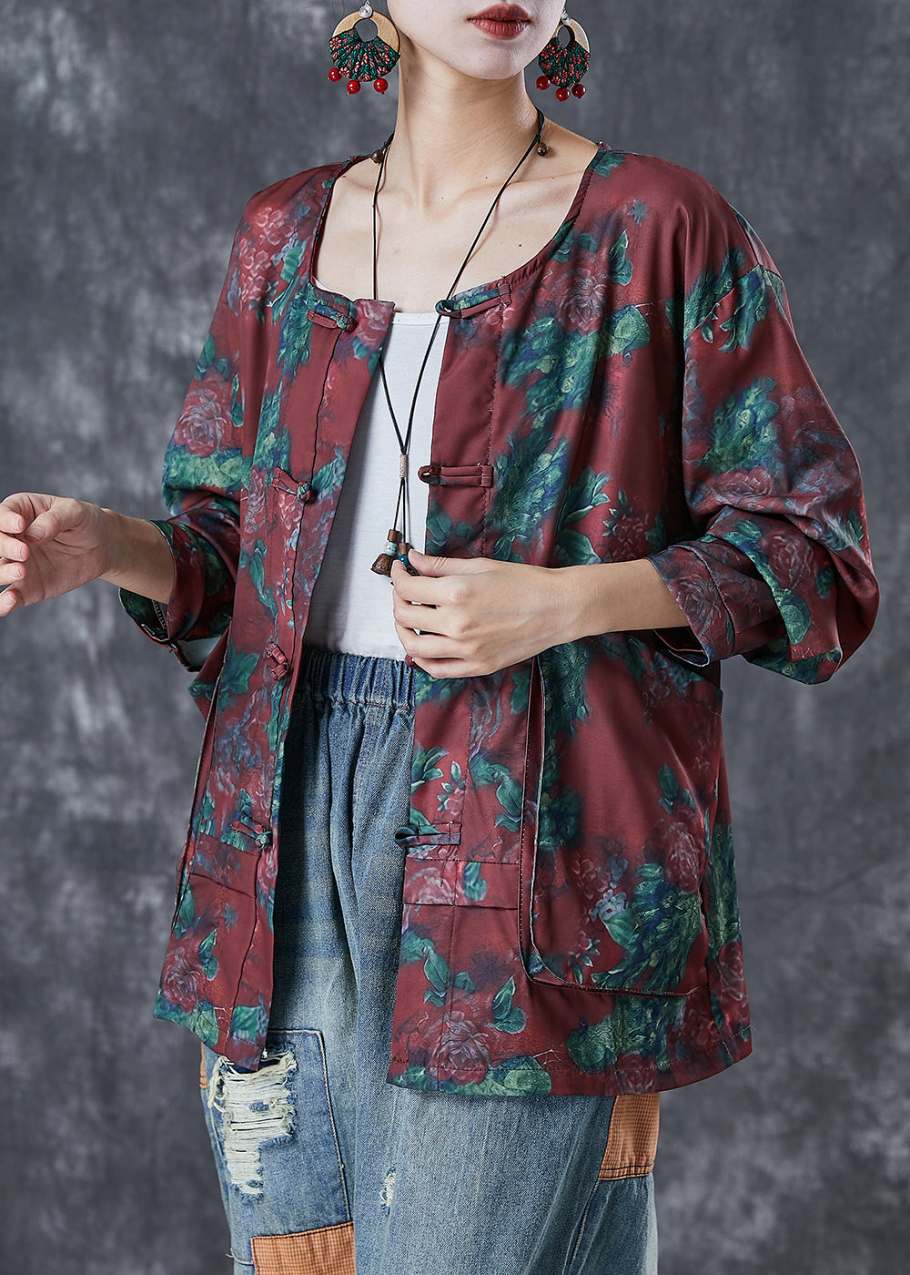 Classic Vintage Shirt with a Flattering Fit
