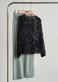 Effortlessly Elegant Blouse with a Timeless Design