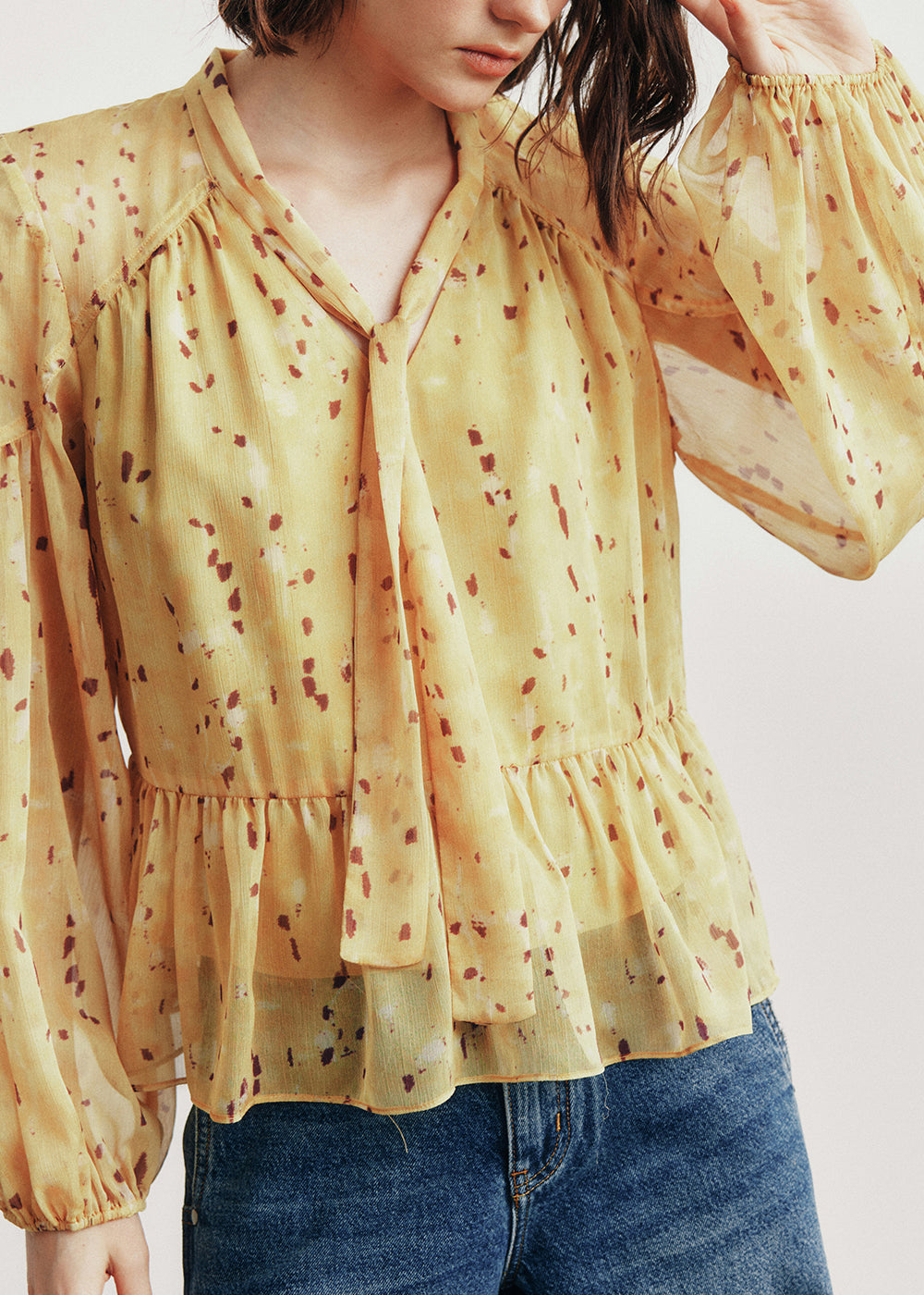 Polished Blouse with an Effortless Classic Look
