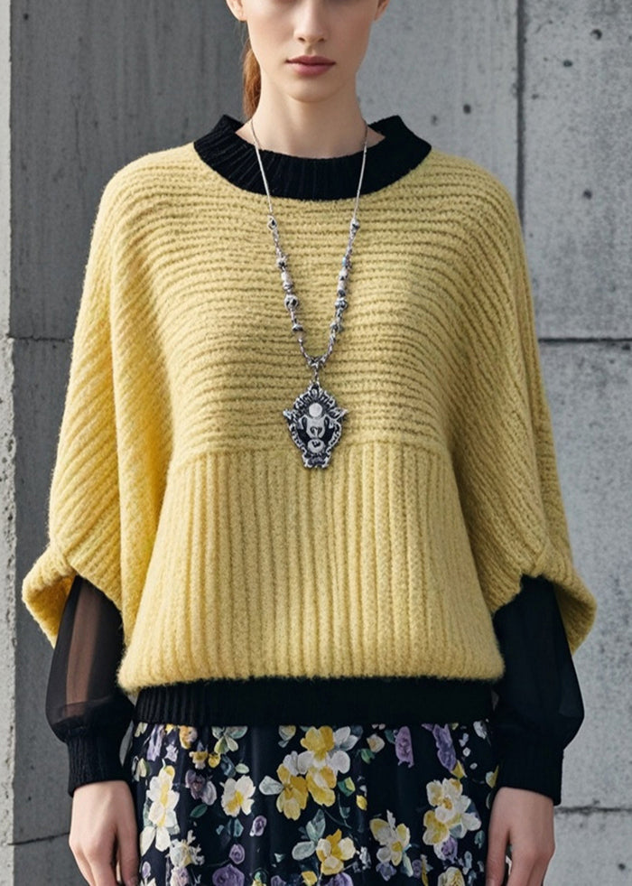 Well Tailored Sweater with a Graceful Silhouette