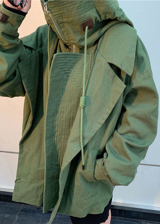 Beautifully Finished Coat in a Timeless Design
