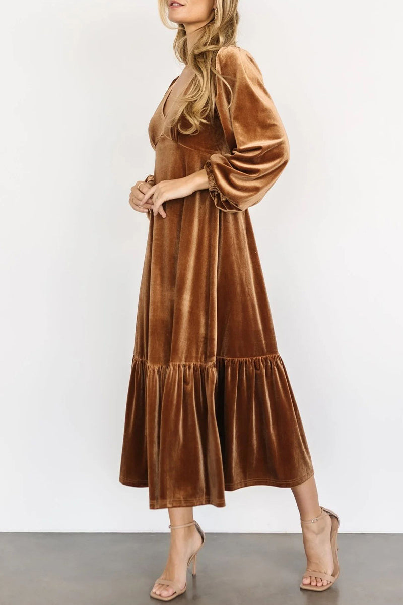 Beautifully Crafted Dress in a Classic Style