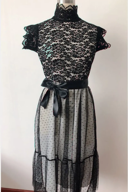 Classic Vintage Dress with a Flattering Fit