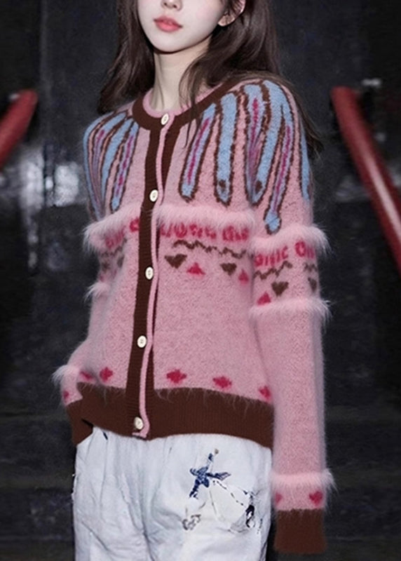 Well Tailored Cardigan with a Graceful Silhouette