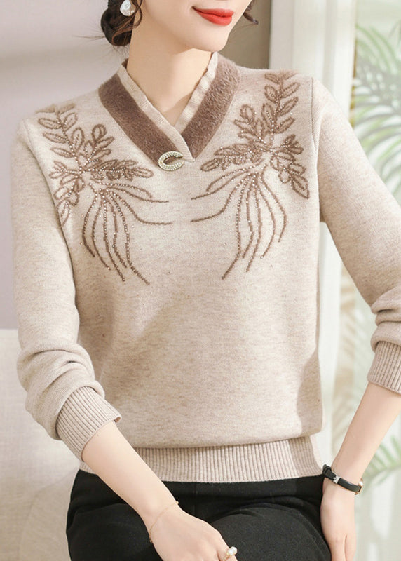 Effortlessly Elegant Sweater with a Timeless Design