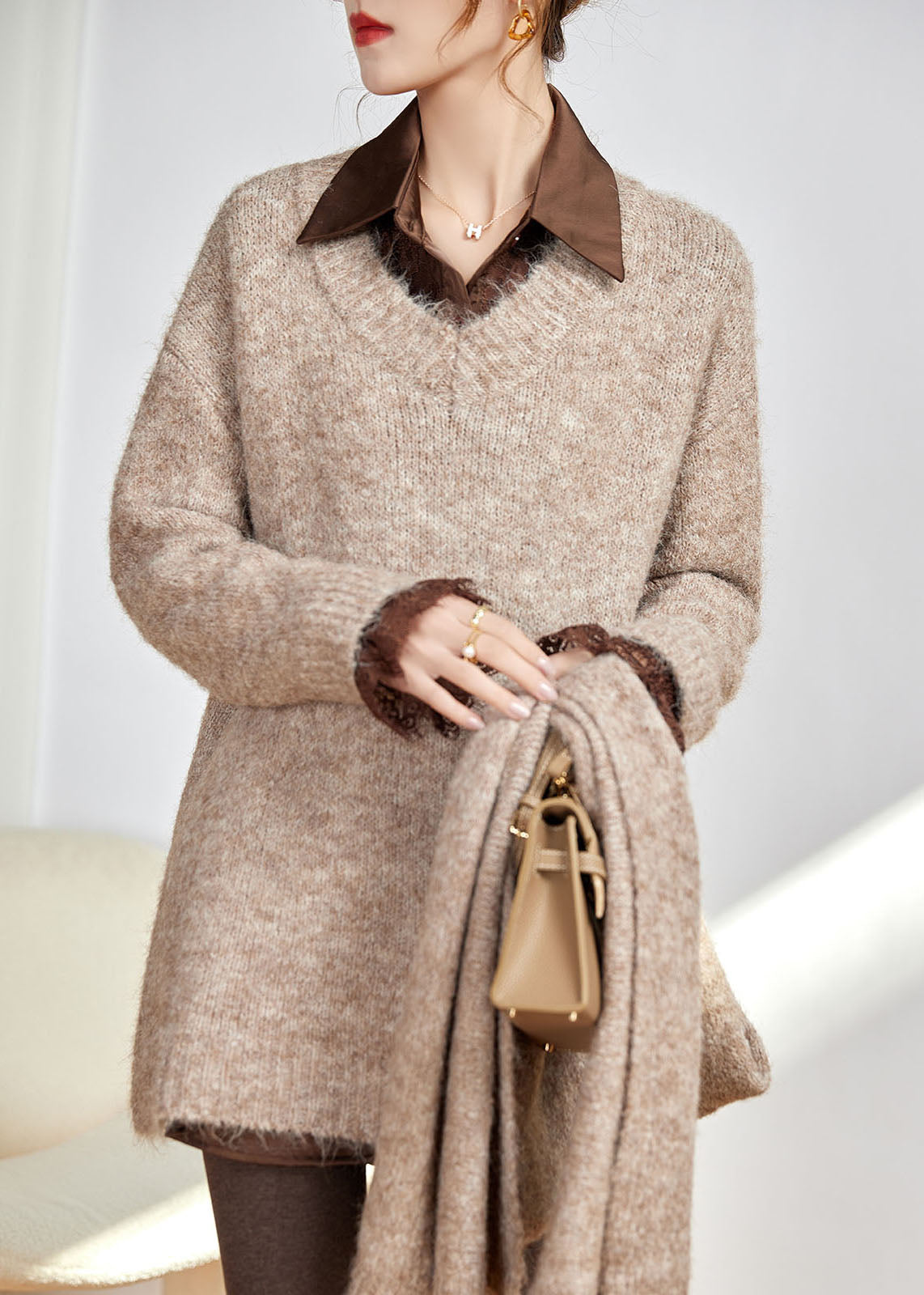 Well Tailored Sweater with a Graceful Silhouette