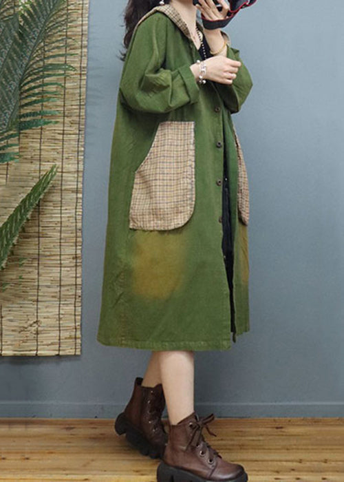 Beautifully Finished Coat in a Timeless Design