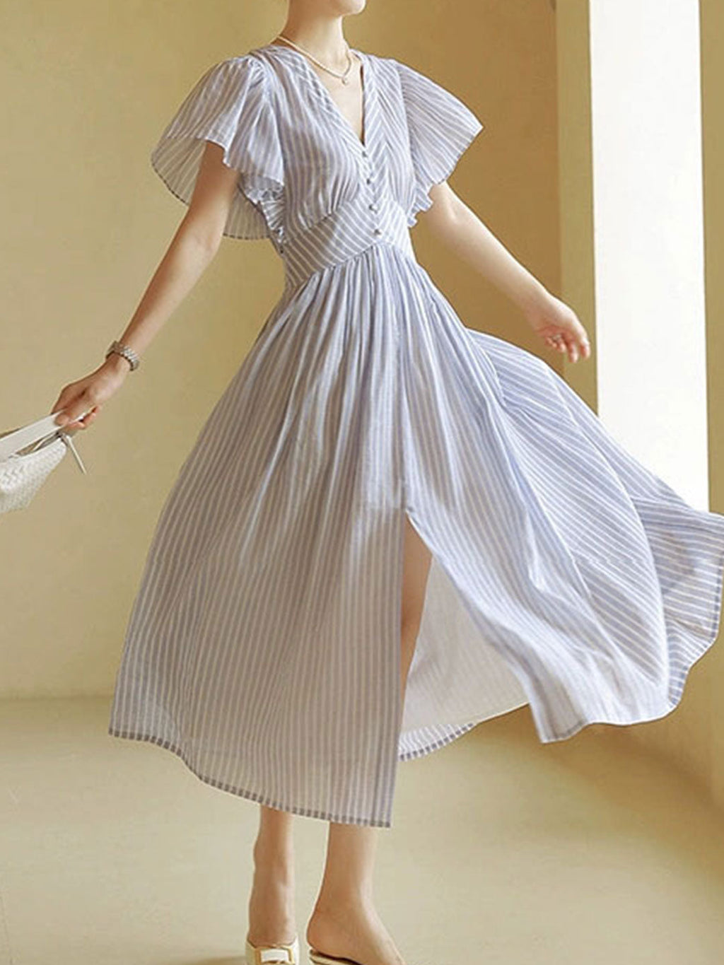 Sophisticated Dress with a Clean Classic Look