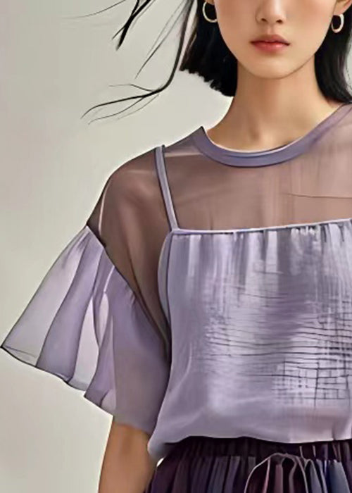 Effortlessly Elegant Top with a Timeless Design