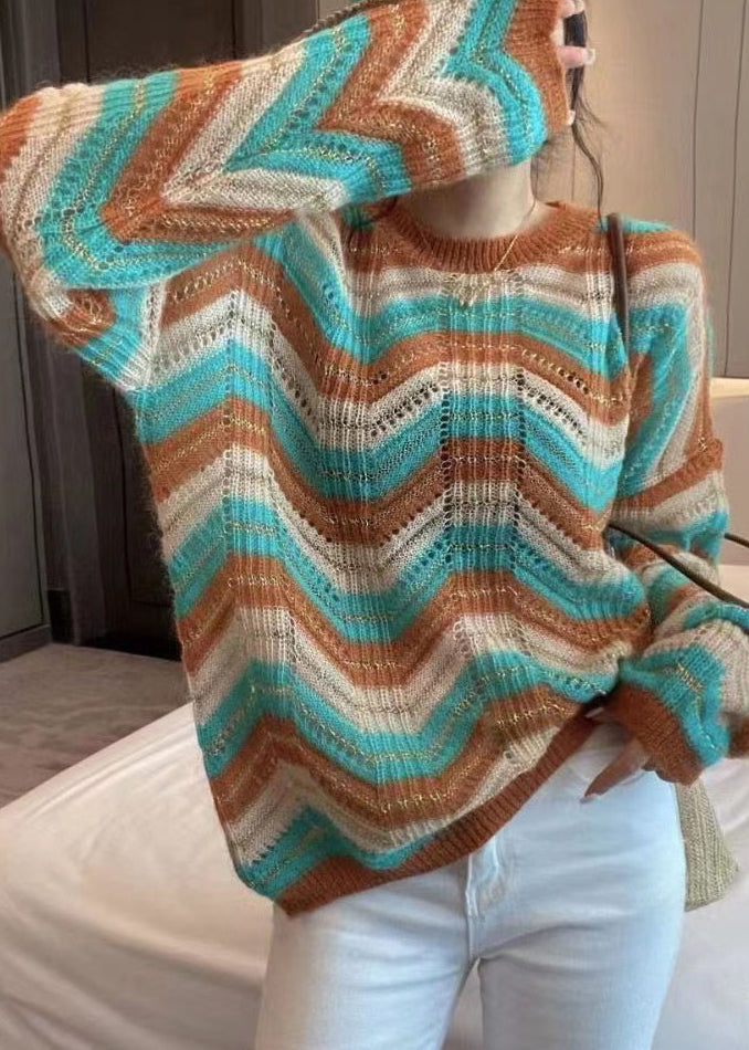 Effortlessly Elegant Sweater with a Timeless Design