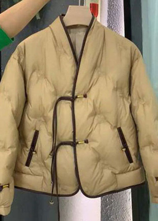 Effortlessly Elegant Coat with a Timeless Design