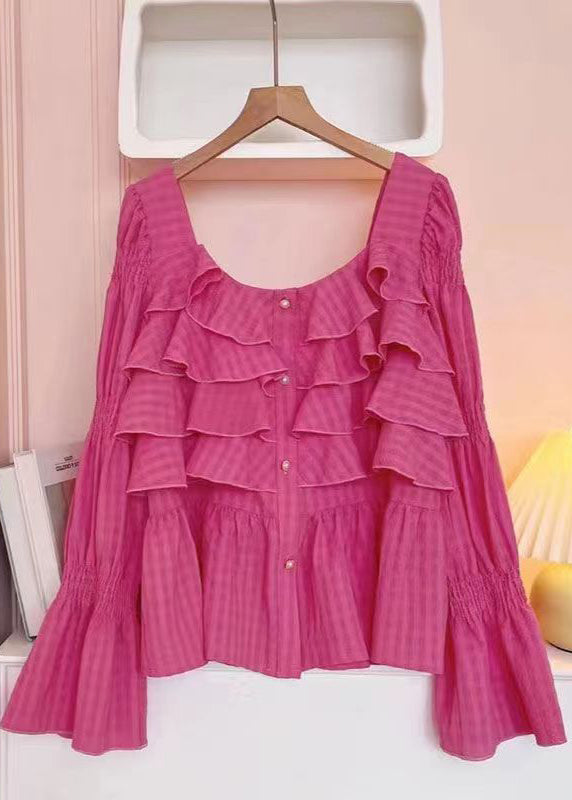 Well Tailored Top with a Graceful Silhouette
