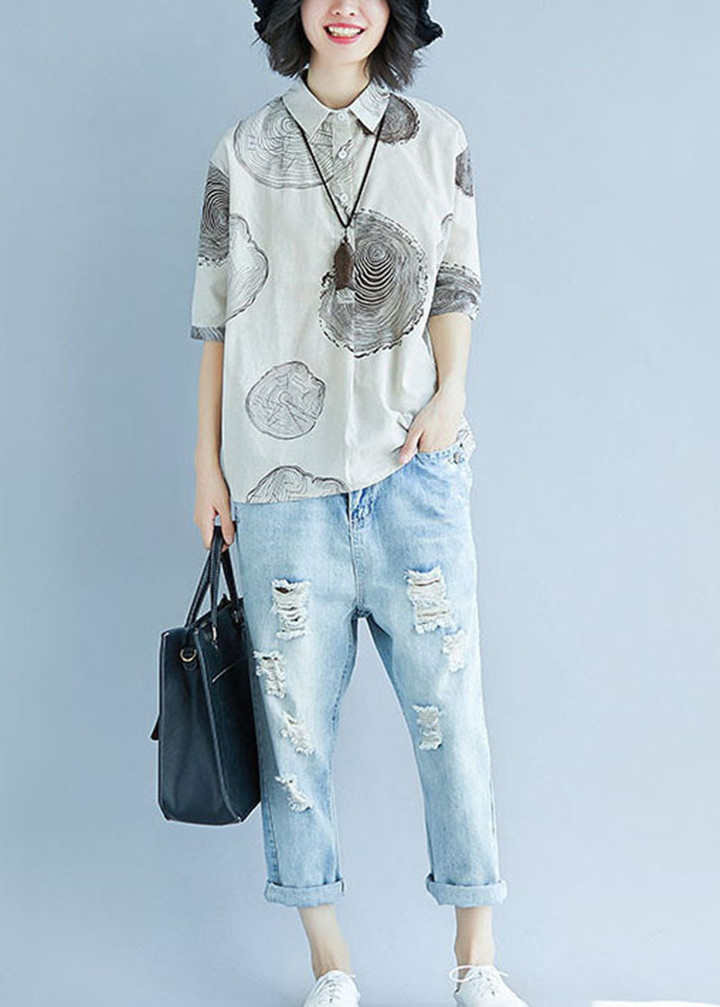 Well Tailored Top with a Graceful Silhouette