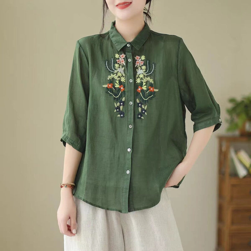 Beautifully Crafted Blouse in a Classic Style