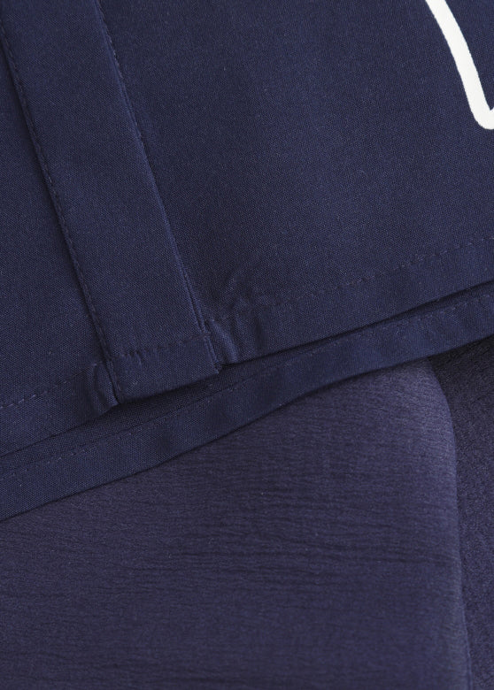 Beautifully Crafted Blouse in a Classic Style